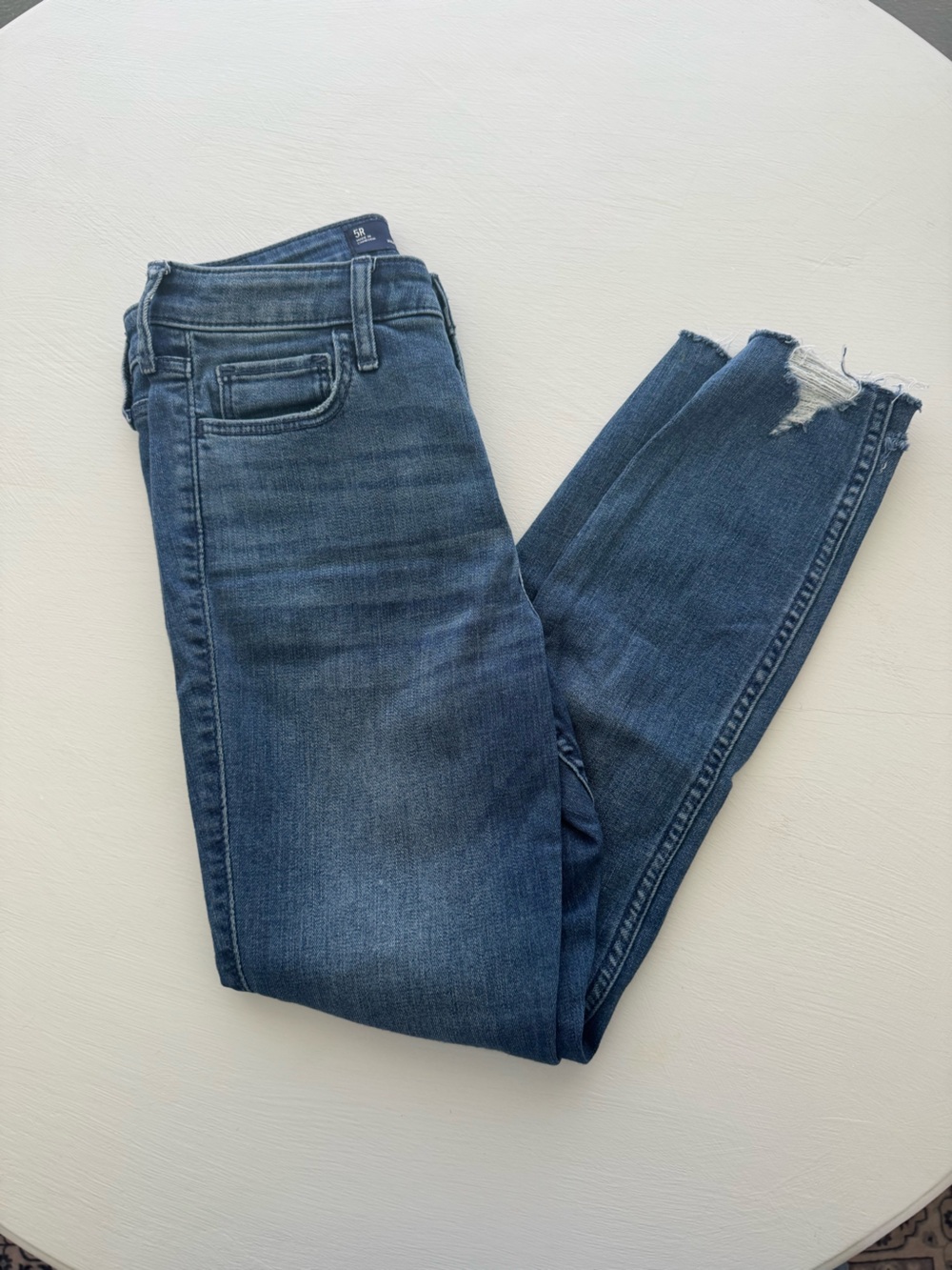 Hollister Women's Dark Blue Cropped Skinny Jeans